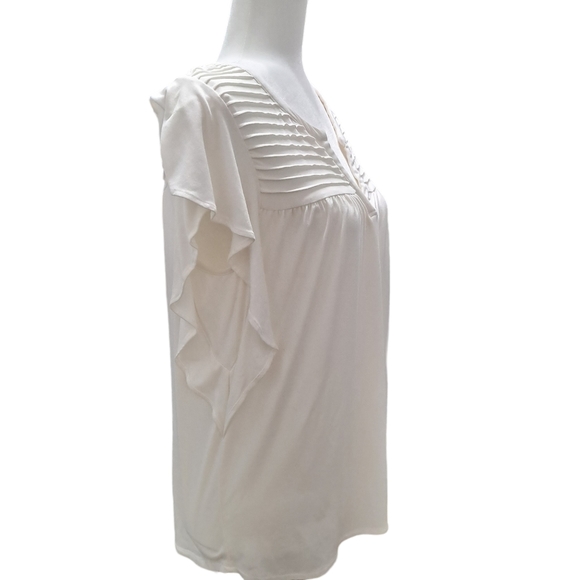Anthropologie Meadow Rue White Pintuck Detail Notched V-Neck Flutter Sleeve Top - Picture 4 of 7